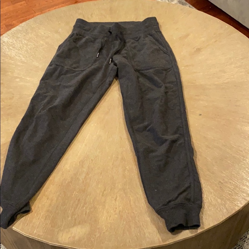 Lululemon joggers grey